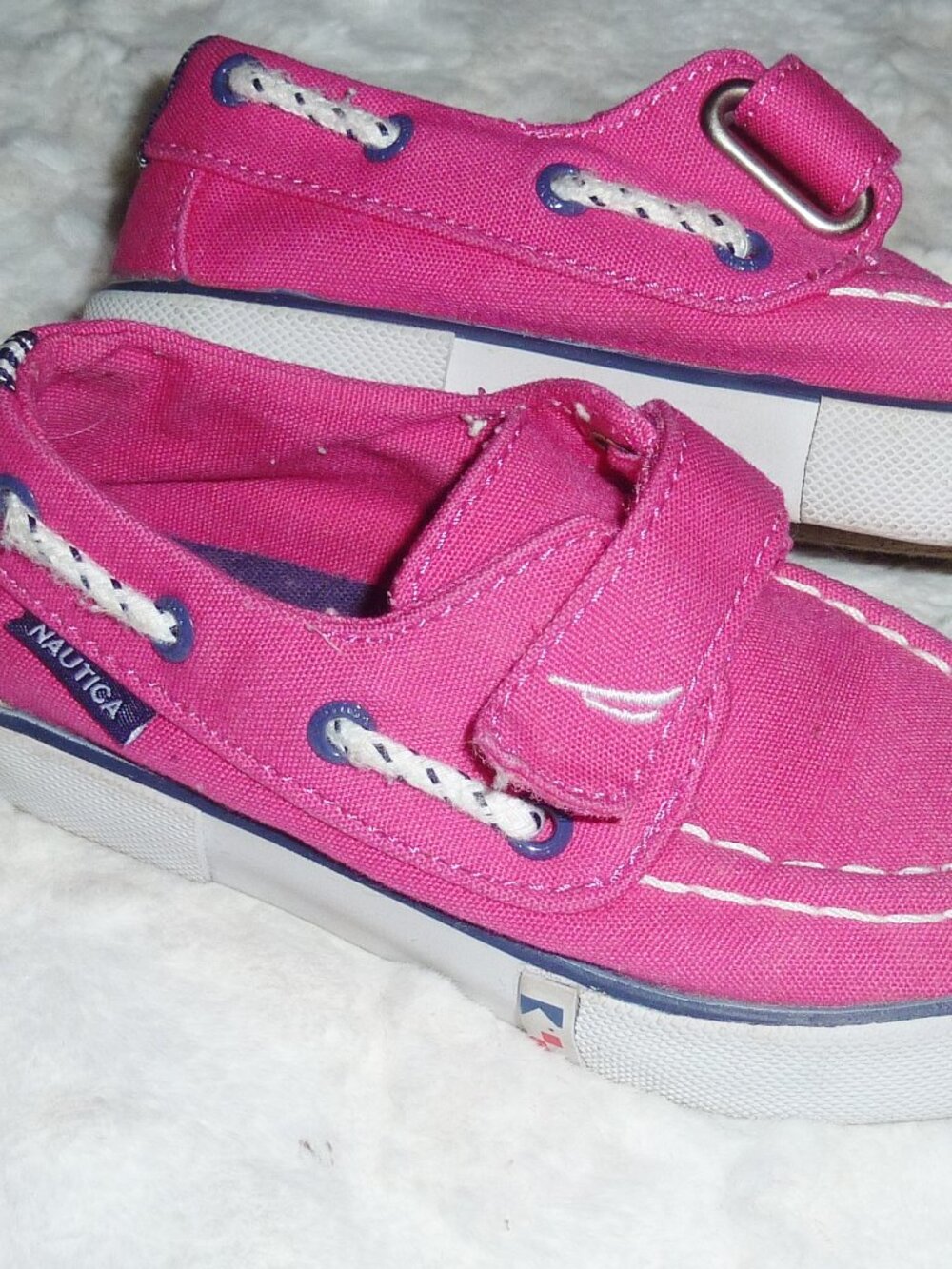 Mint Condition Little Girl's Hot Pink Nautica Deck Shoes Size 7 Adorable!